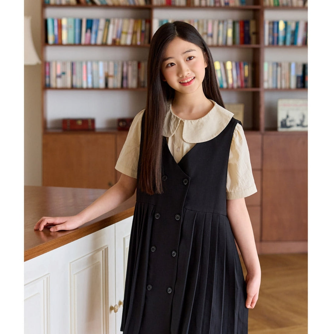 MINIROI 丸襟 半袖 ブラウス 女の子 小学生 制服風 ショート丈 風通し良い 春夏 涼しい おしゃれ かわいい 韓国子供服 110cm 120cm 130cm 140cm 150cm